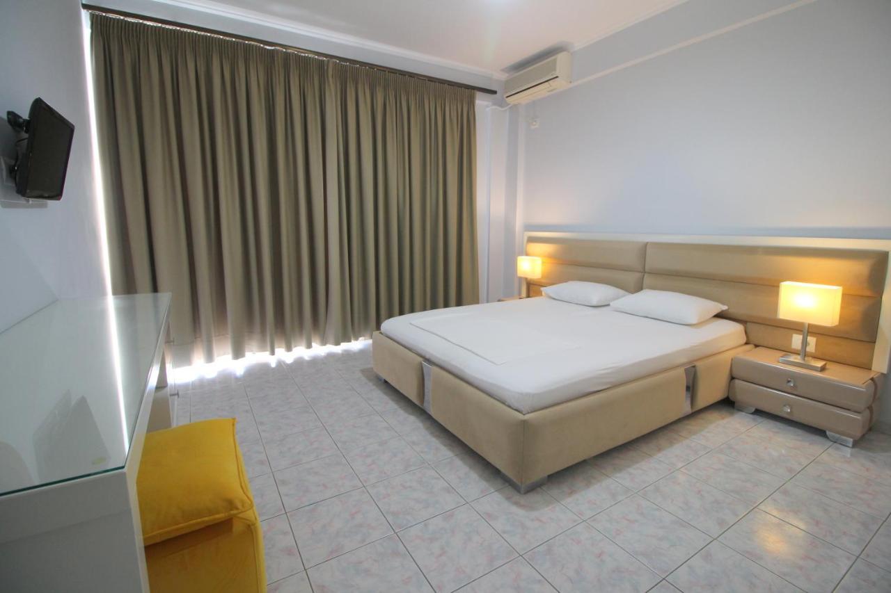 Murati Suites ساراندا المظهر الخارجي الصورة