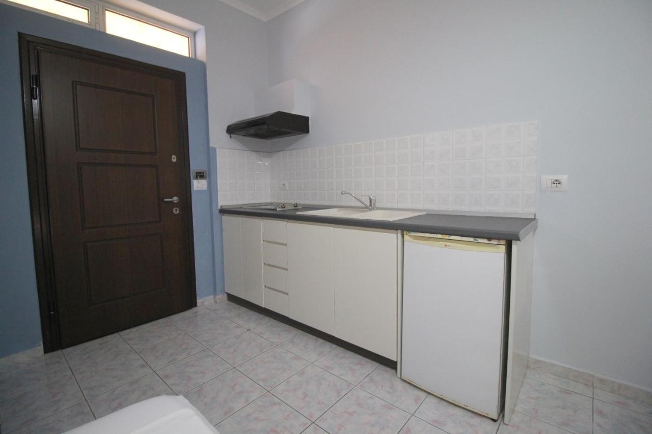 Murati Suites ساراندا المظهر الخارجي الصورة