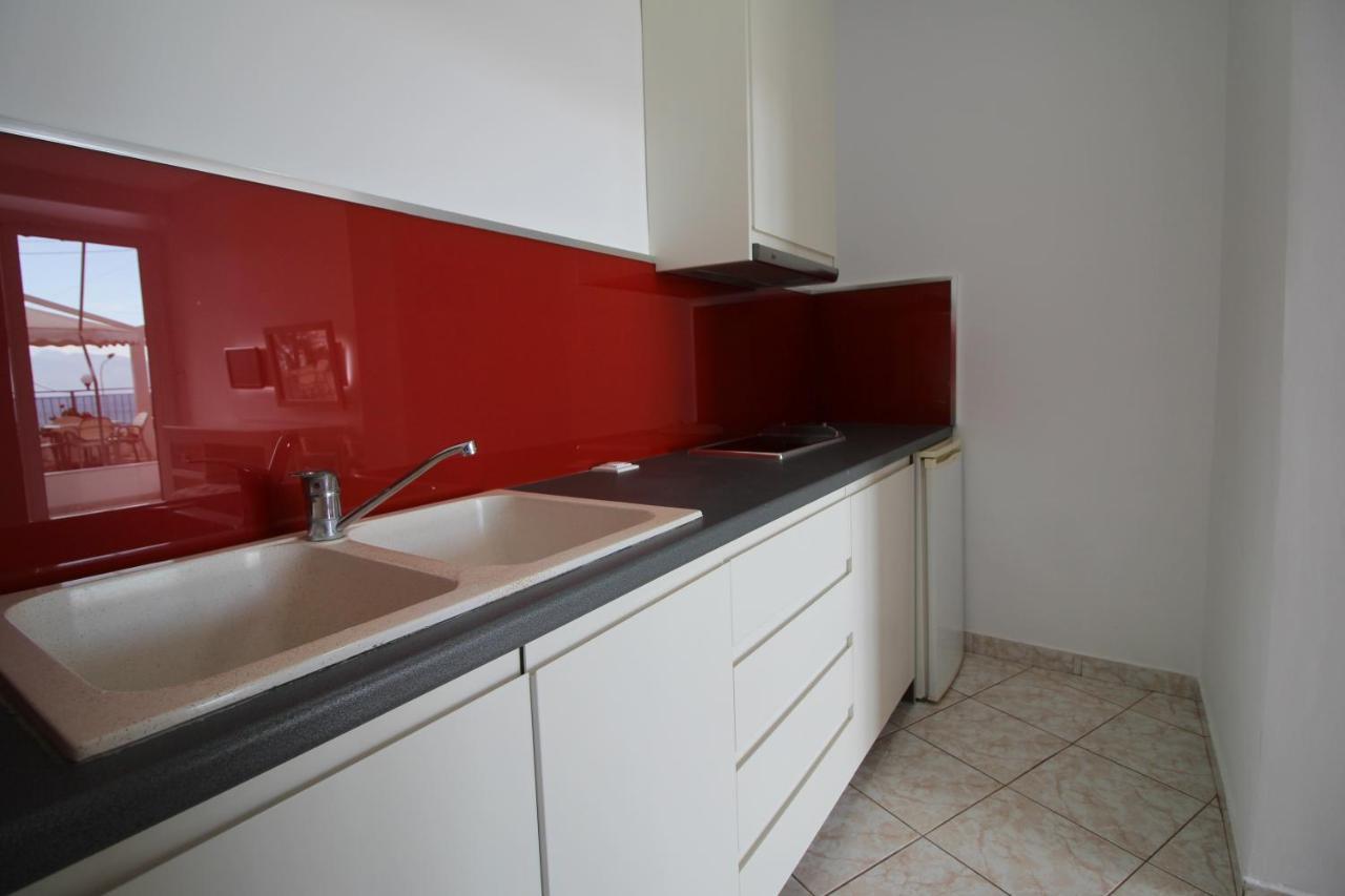 Murati Suites ساراندا المظهر الخارجي الصورة